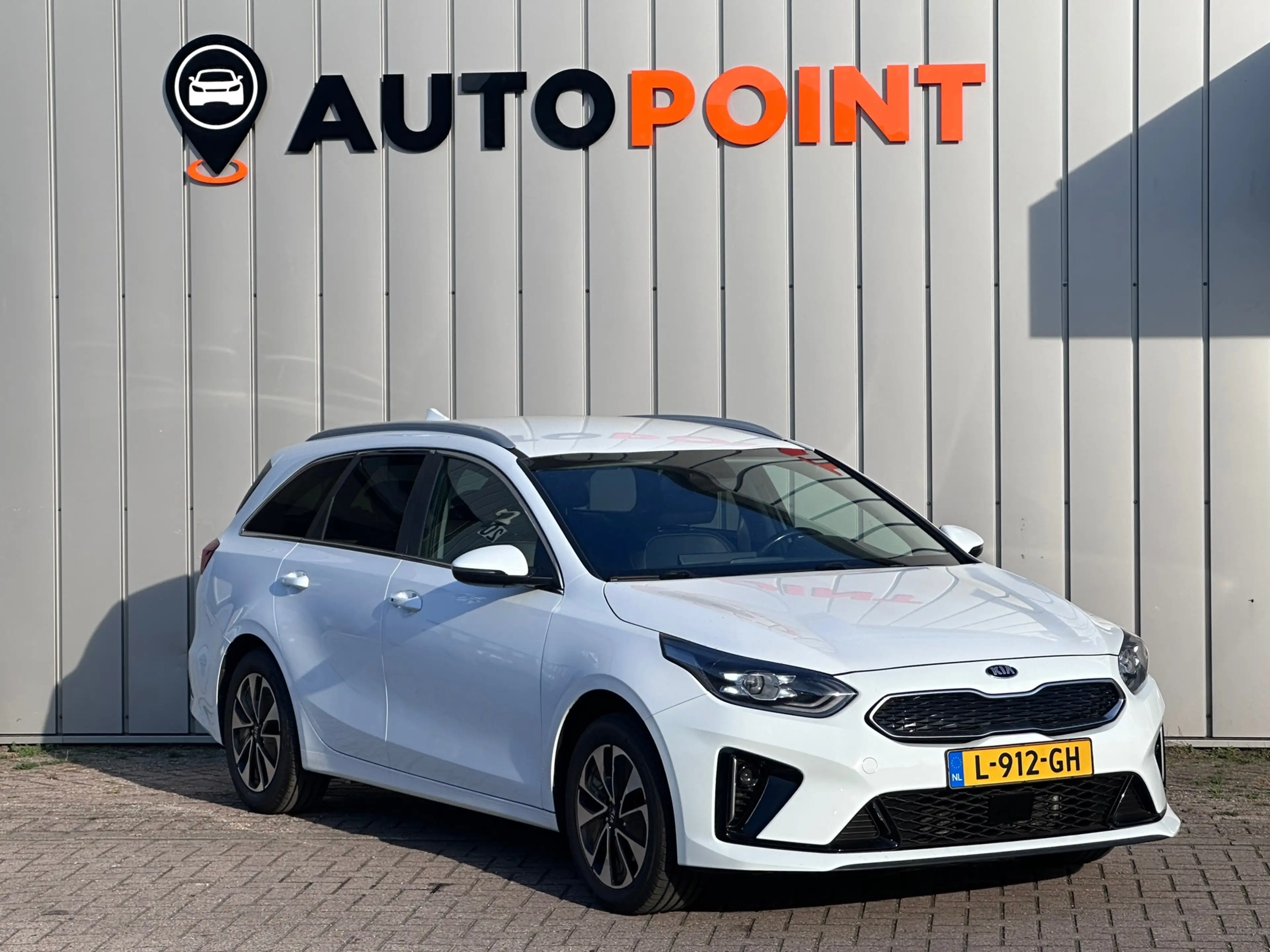 Kia Ceed SW / cee'd SW Sportswagon 1.6 GDI PHEV DynamicPlusLine EERSTE EI — photo 6