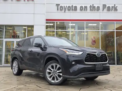 Black 2023 Toyota Highlander Hybrid SUV / Crossover All-Wheel Drive Automatic