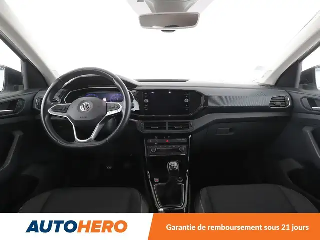 Volkswagen T-Cross view 12