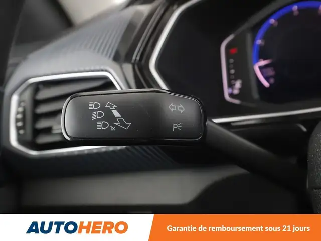 Volkswagen T-Cross view 30