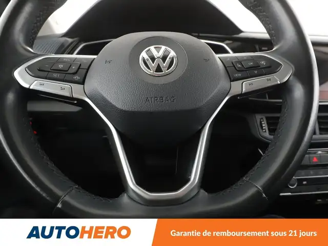 Volkswagen T-Cross view 19