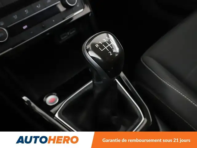 Volkswagen T-Cross view 28