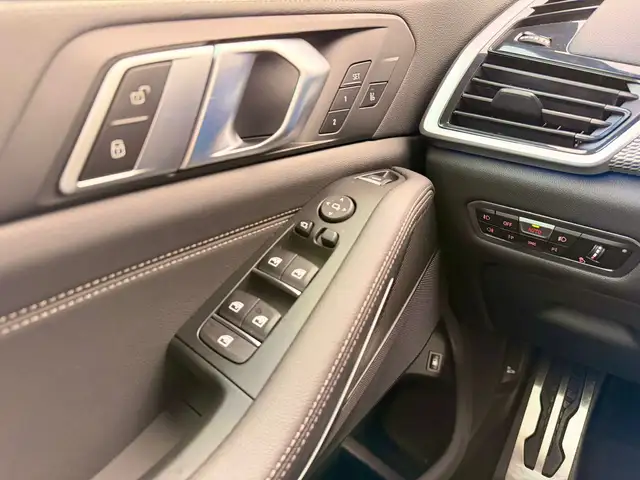 BMW X5 xDrive 45e M Sportpaket Plus LED Ansicht 18