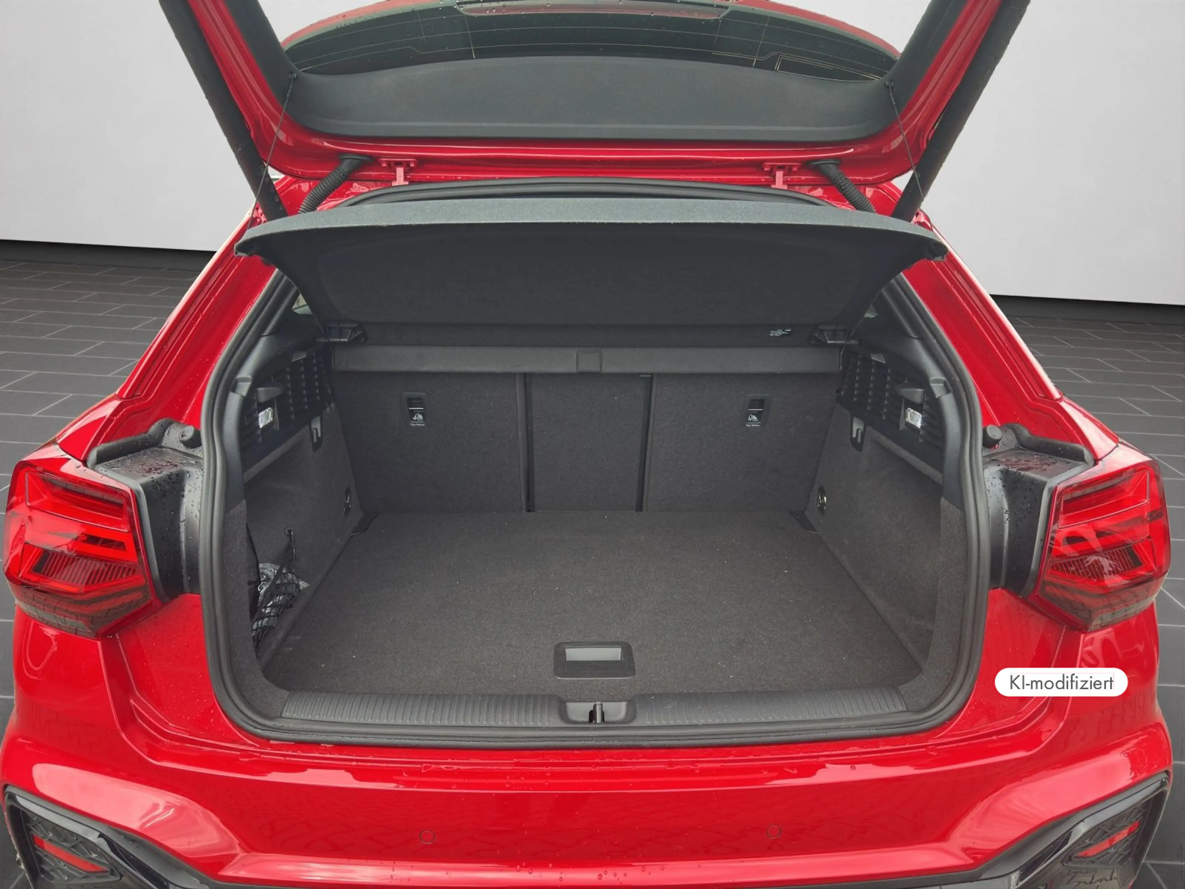 Audi SQ2 TFSI quattro MATRIX RAUTE SONOS — photo 15