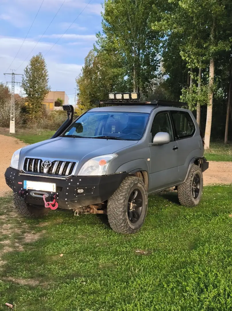 Toyota Land Cruiser 3.0D-4D VX - 2