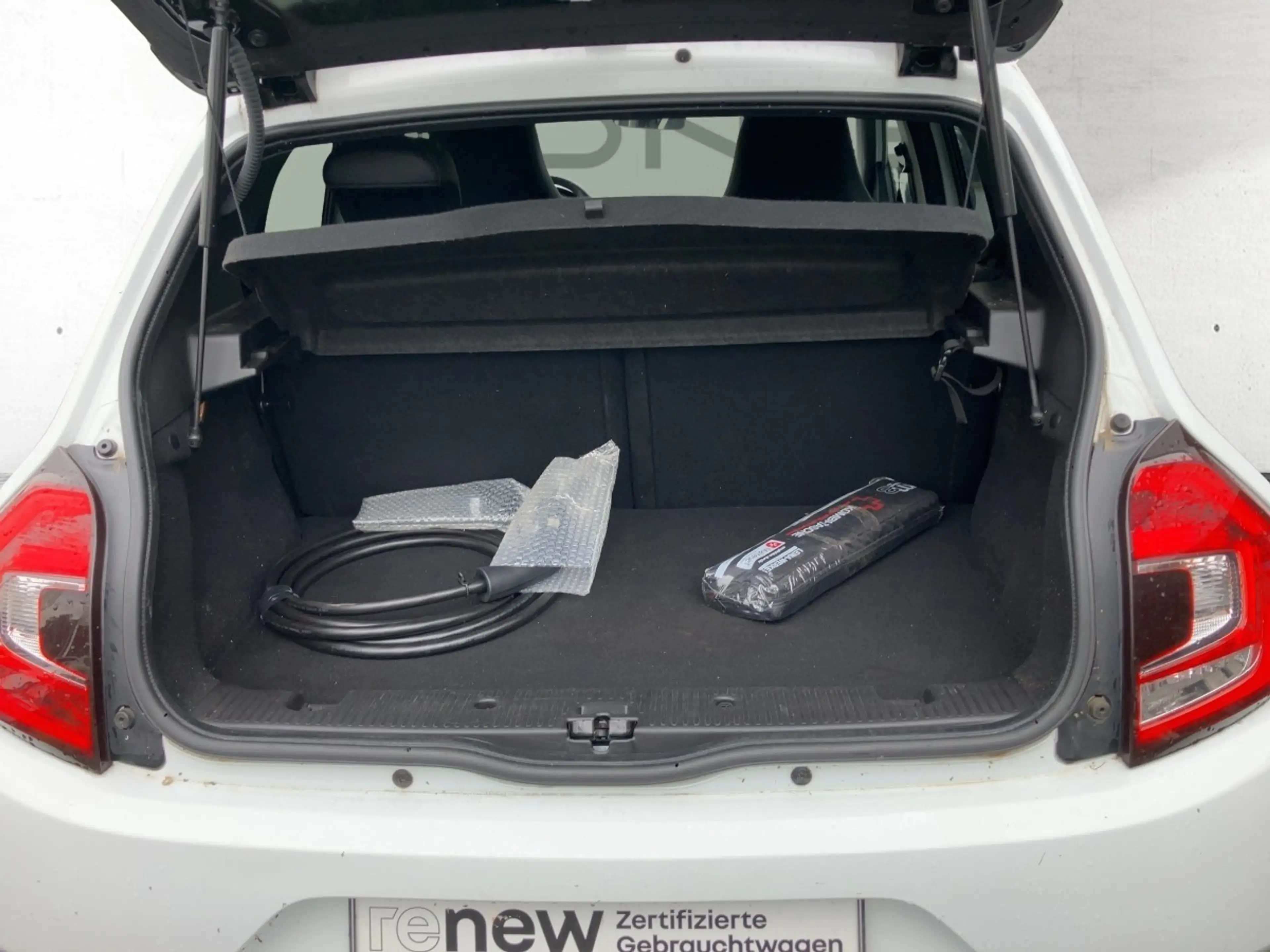 Renault Twingo Electric — photo 6