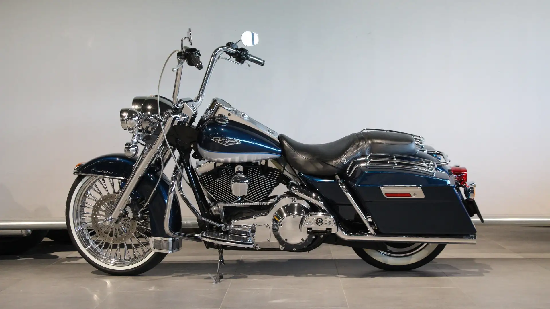 Harley-Davidson Road King CLASSIC Kék - 2