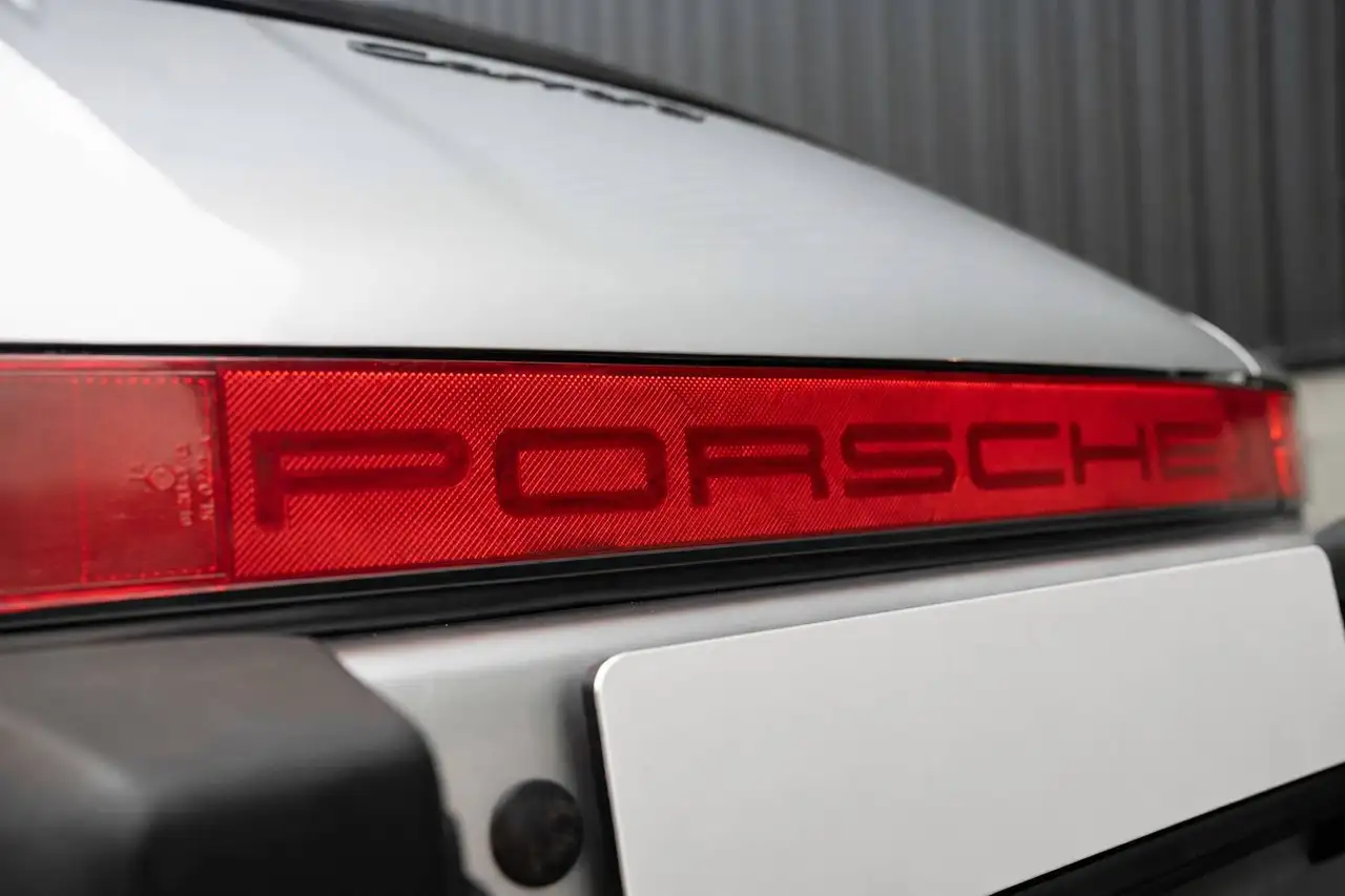 Porsche 911 Carrera 3.2 Coupé, foto 9