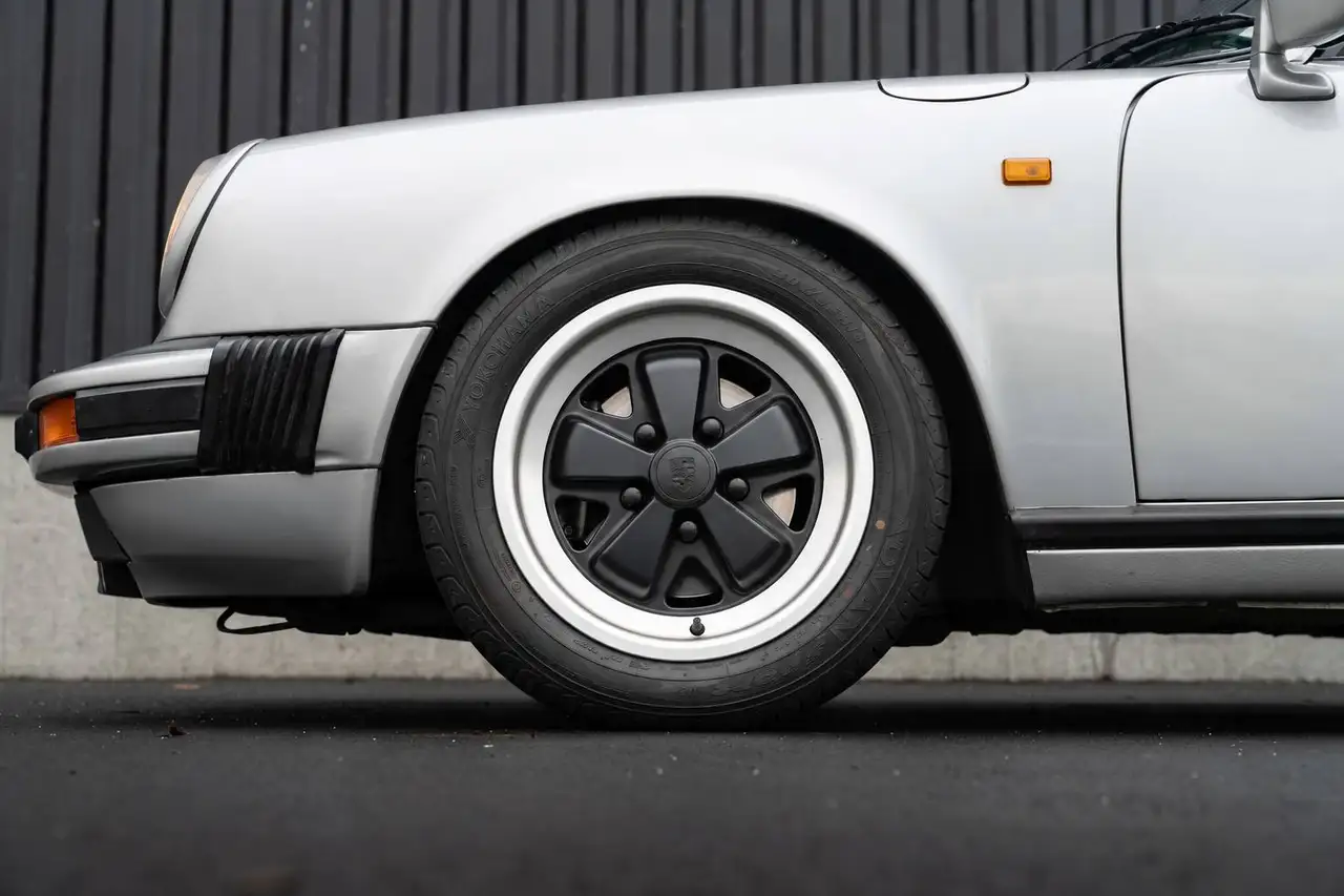 Porsche 911 Carrera 3.2 Coupé, foto 6