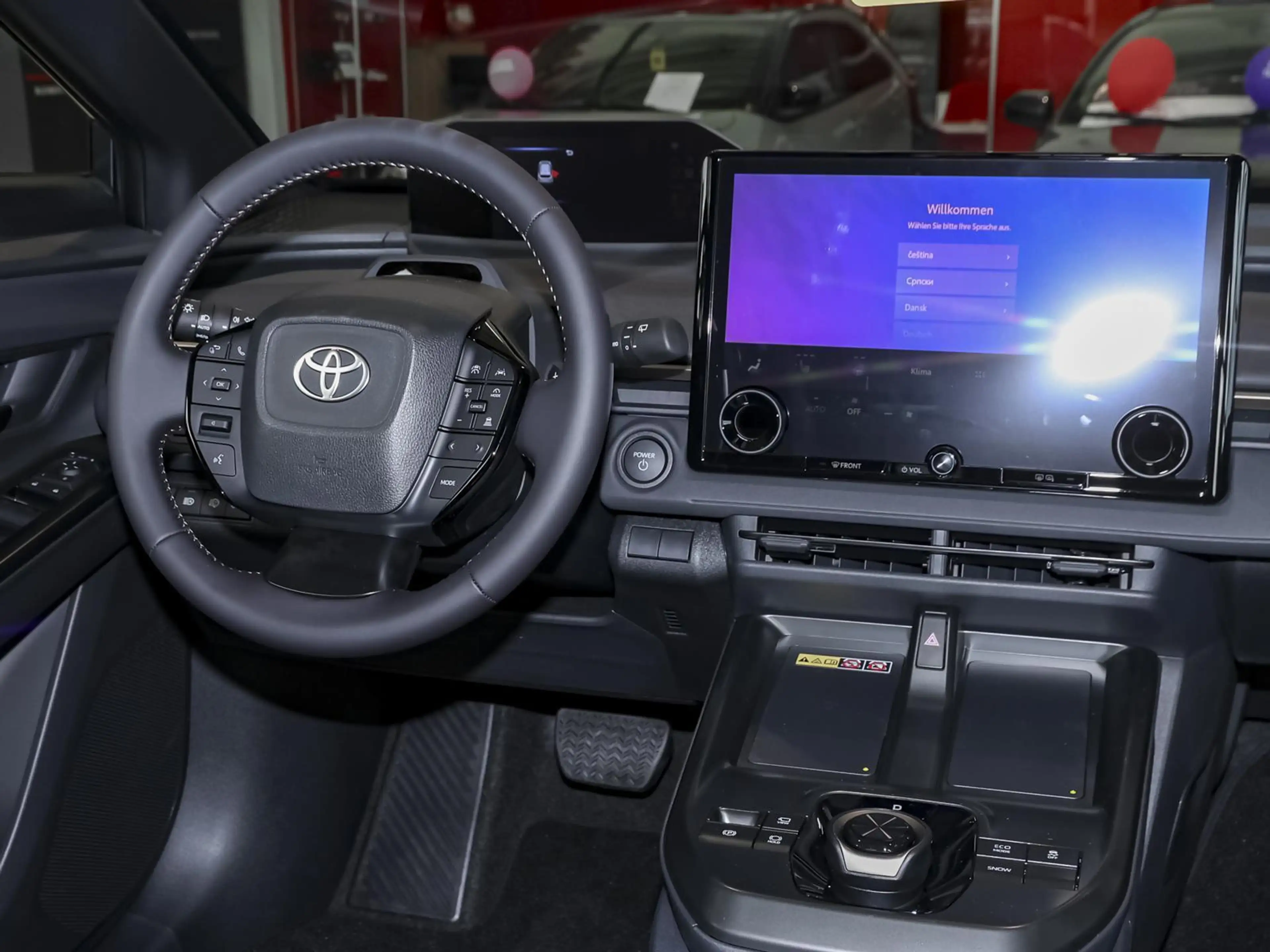 Toyota bZ4X Touring FWD Teamplayer NAVI SHZ PDC KLIMA — photo 9