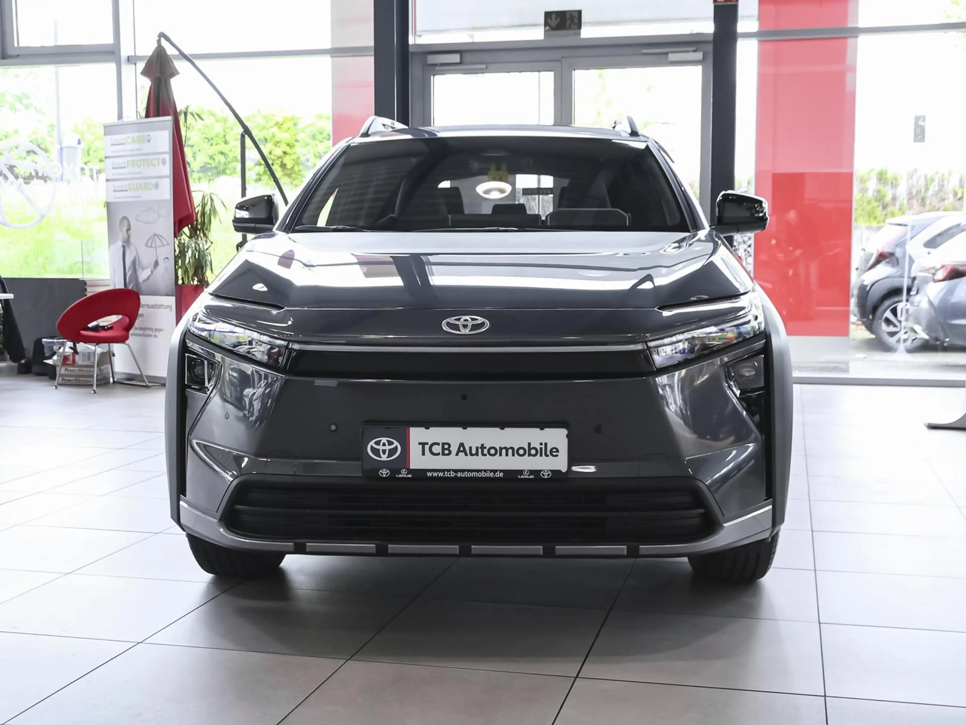 Toyota bZ4X Touring FWD Teamplayer NAVI SHZ PDC KLIMA — photo 5
