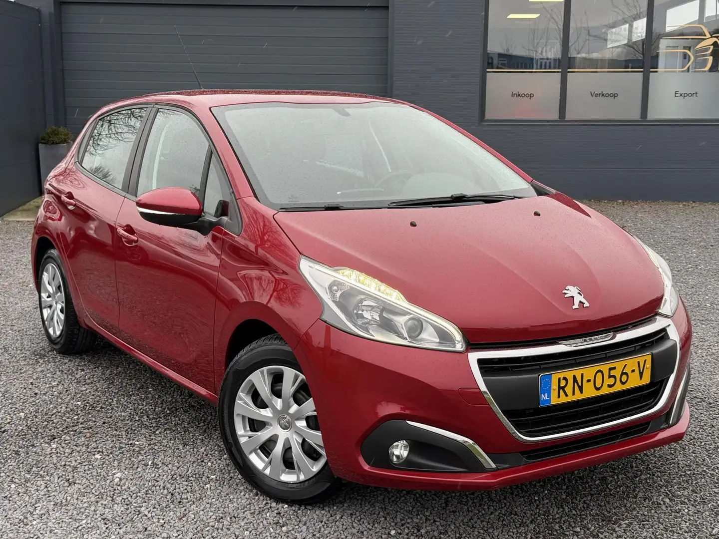 Peugeot 208 1.2 PureTech Blue Lion 2e Eigenaar,Dealer Onderhou Rot - 2