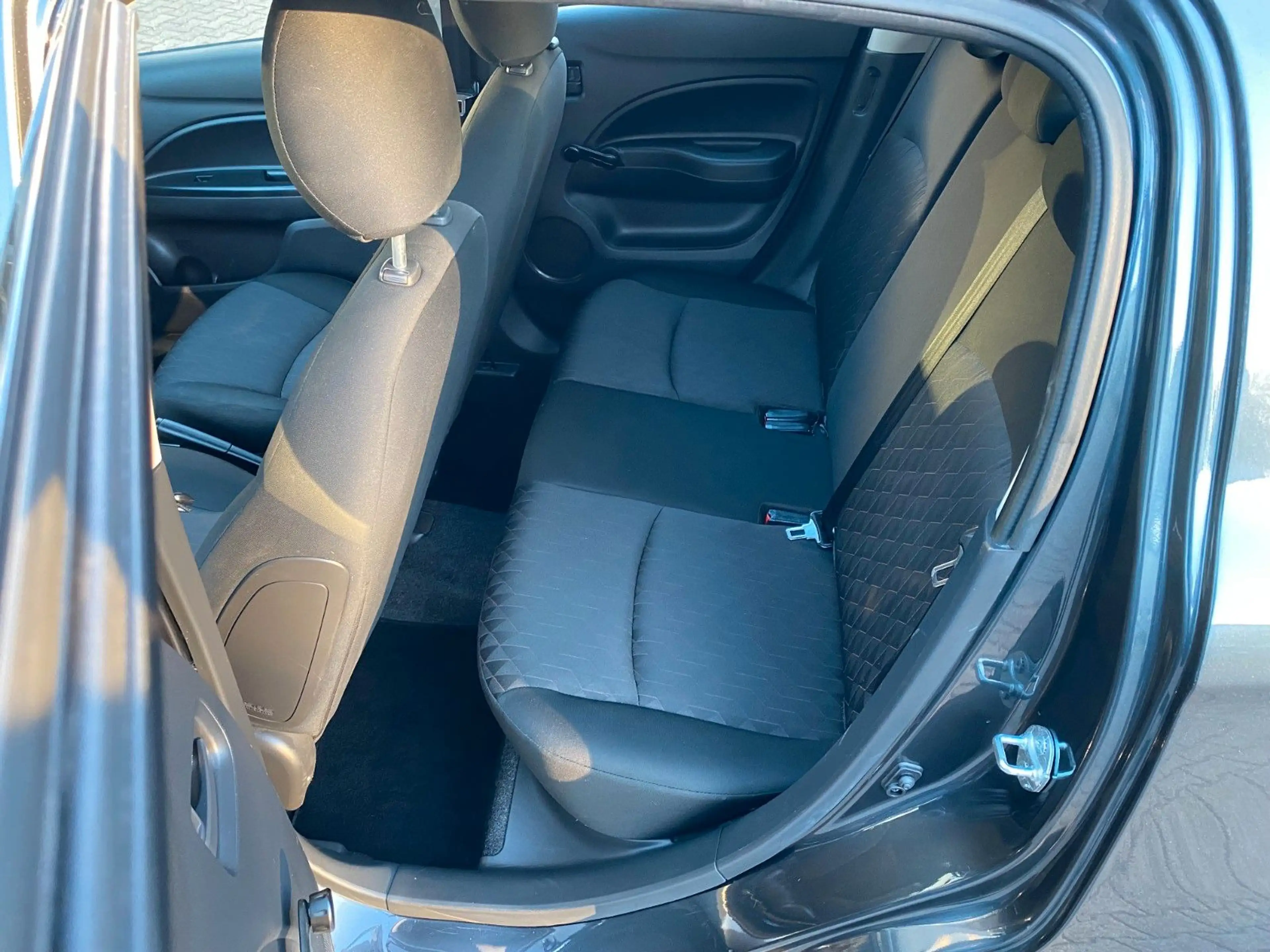 Mitsubishi Space Star Select — photo 6