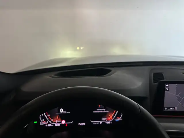 BMW 5 Series view 27