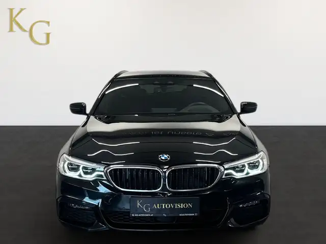 BMW 5 Series view 11
