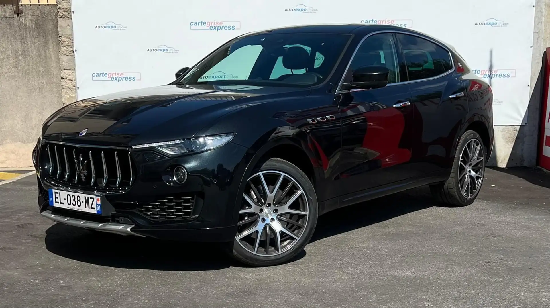 Maserati Levante 3.0 V6 430CH S Q4 Noir - 1