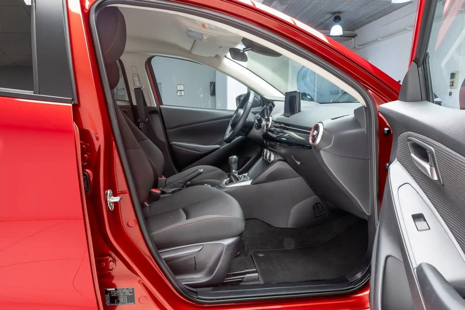 Mazda 2 HOMURA 1.5 E-SKYACTIV-G 90 CV 5P Rood - 1