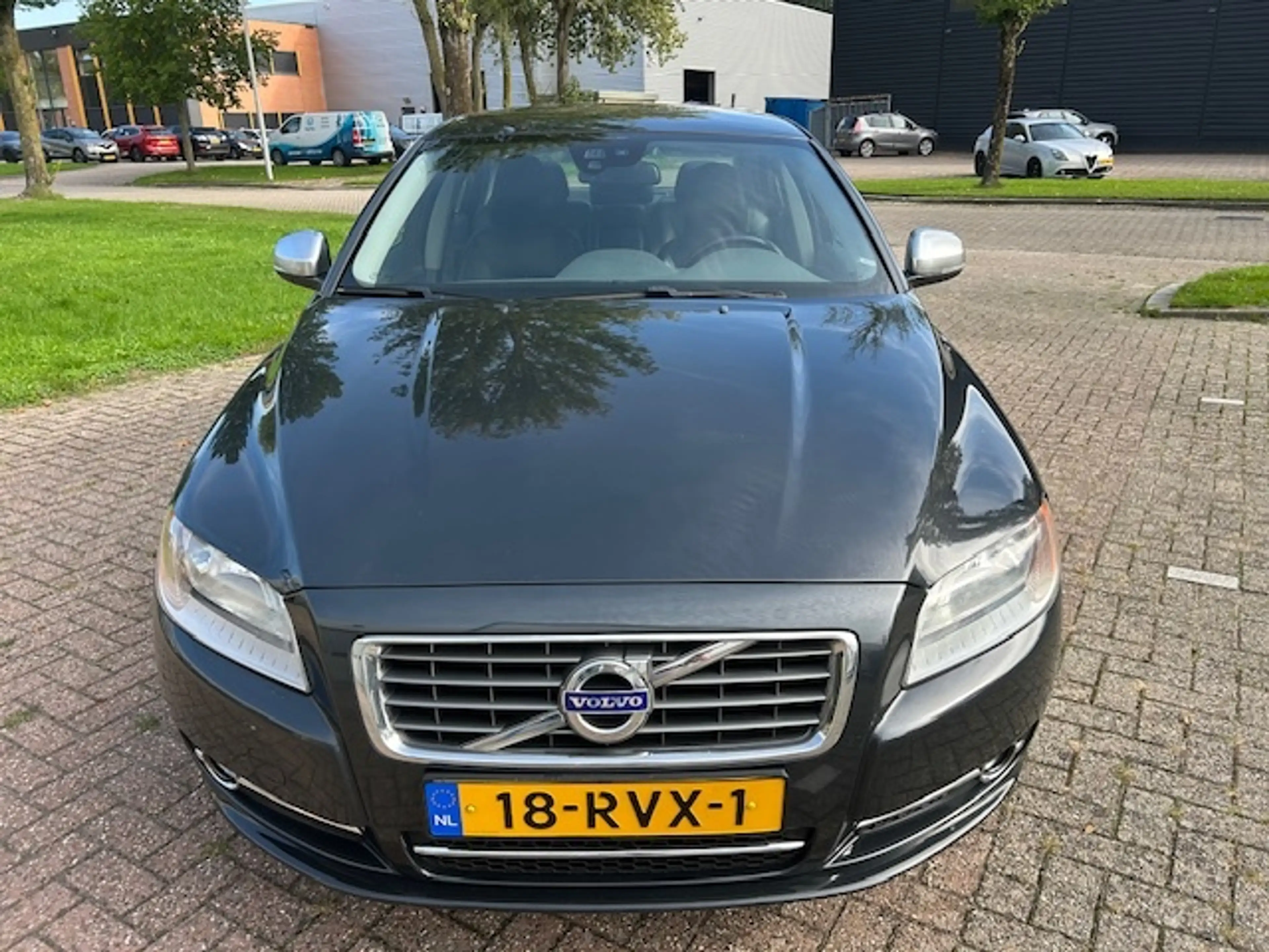 Volvo S80 1.6 T4 Momentum 180PK NAVI CRUISE STOELVW NAP! — photo 2