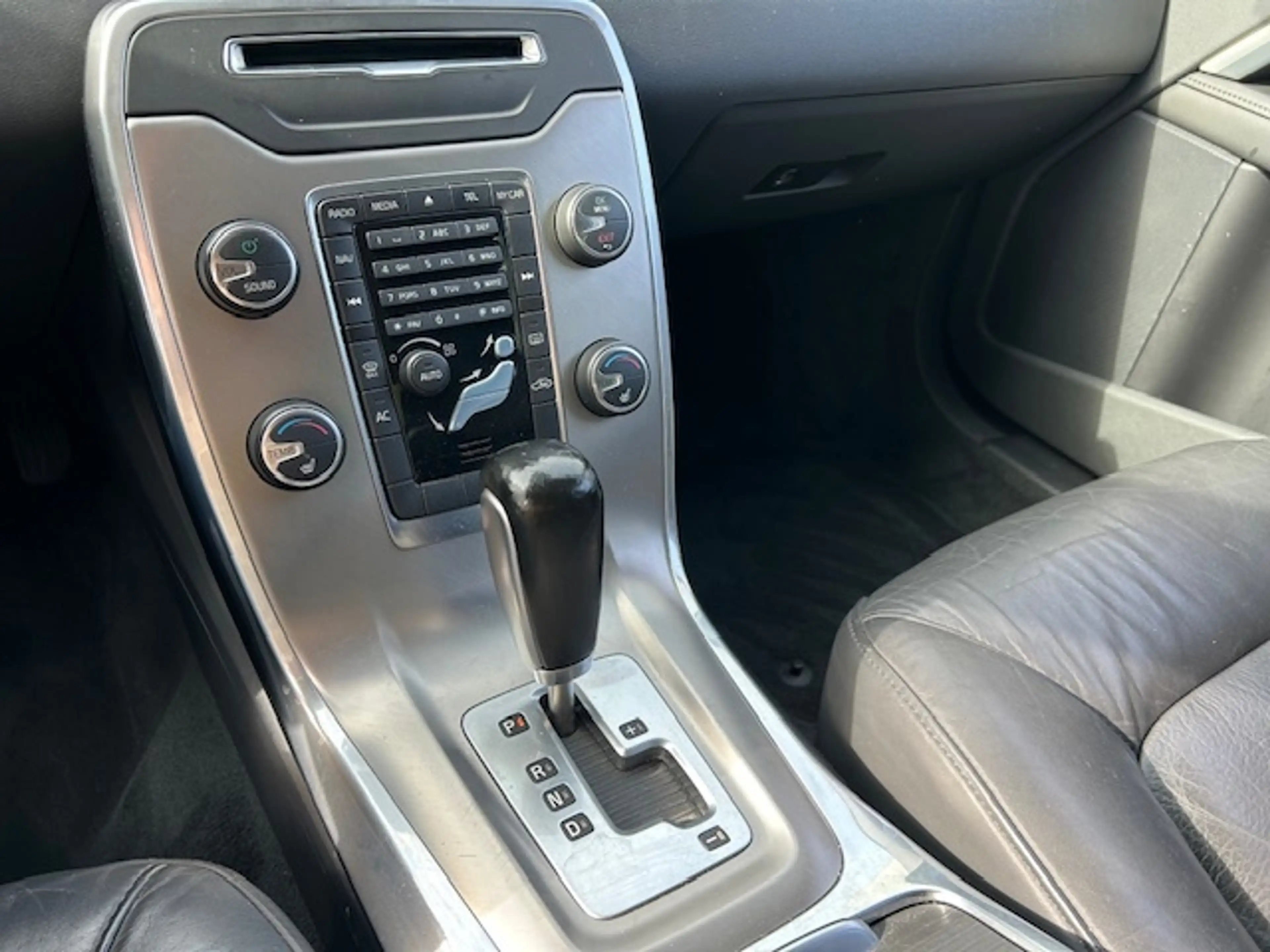 Volvo S80 1.6 T4 Momentum 180PK NAVI CRUISE STOELVW NAP! — photo 20
