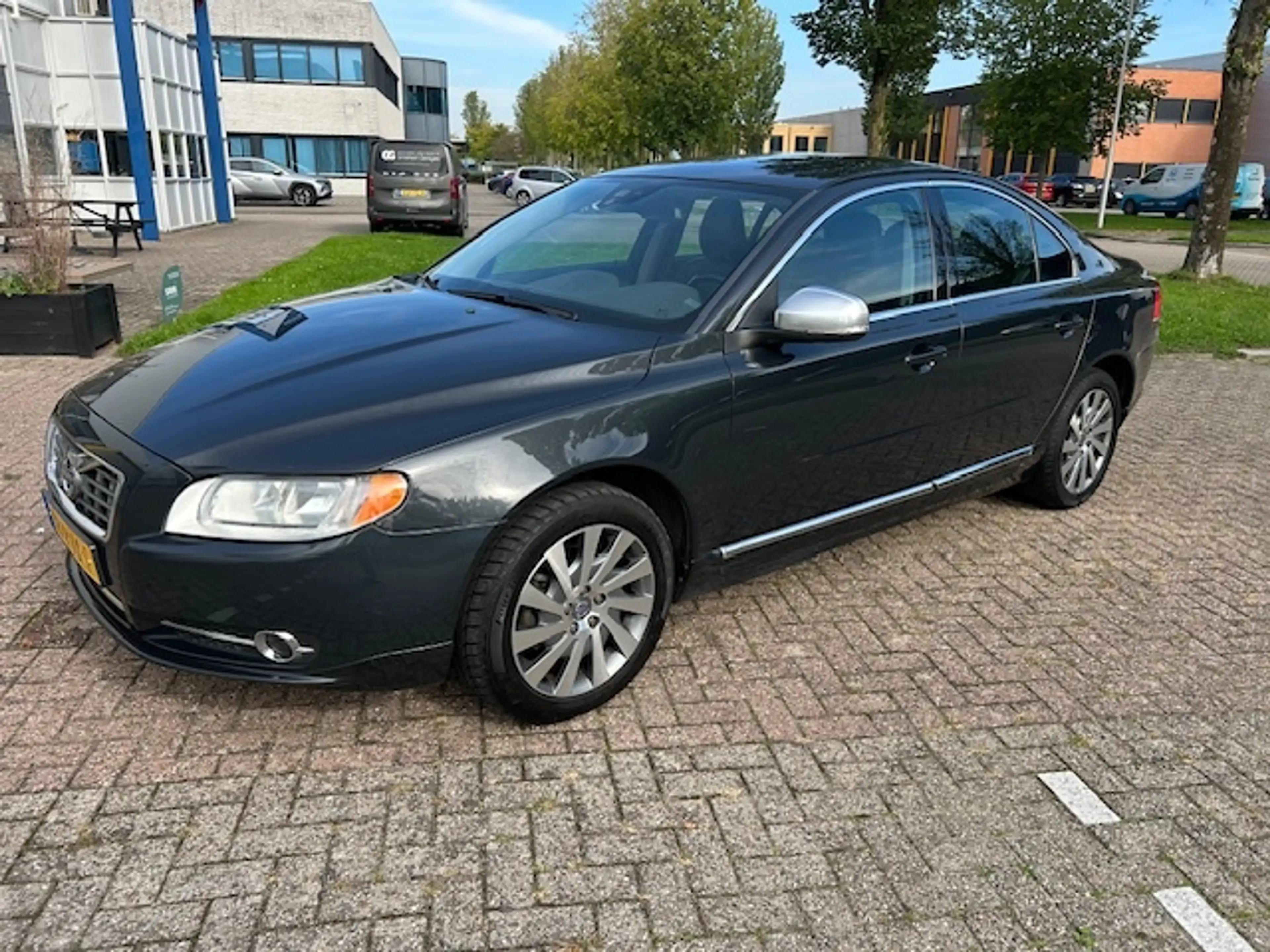 Volvo S80 1.6 T4 Momentum 180PK NAVI CRUISE STOELVW NAP!