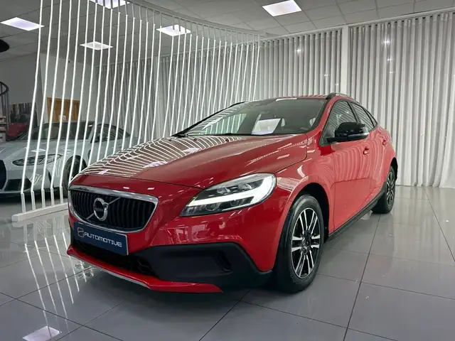 Volvo V40 Cross Country D2 Momentum 120