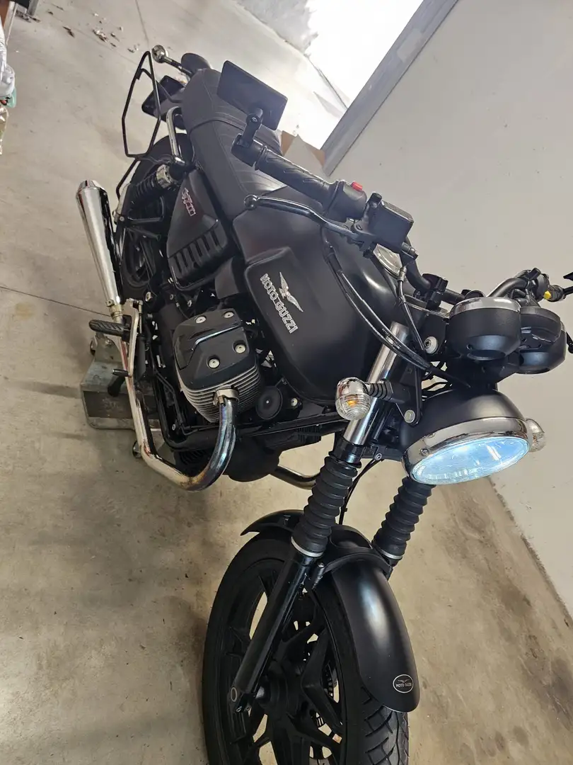 Moto Guzzi V7 Sport stone Negro - 1