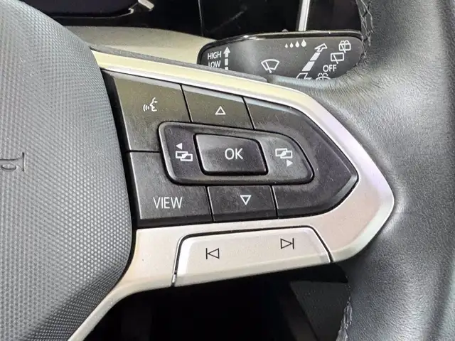 Volkswagen Golf view 22