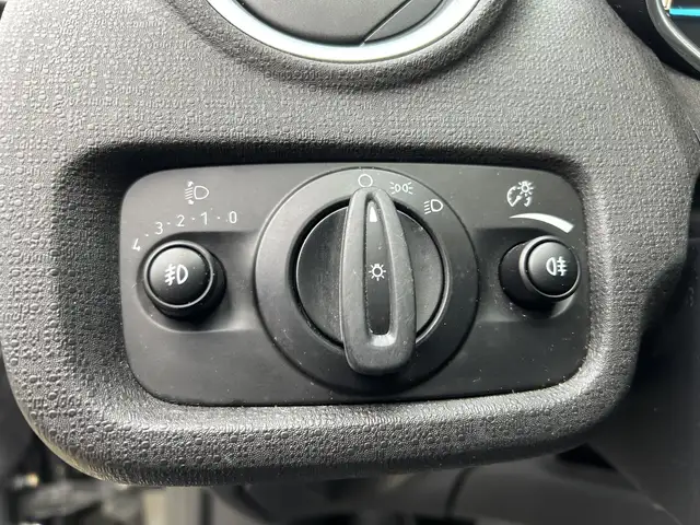 Ford Fiesta view 11