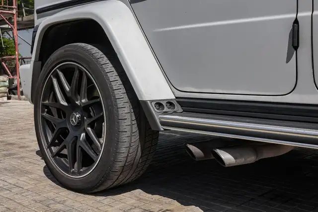Mercedes-Benz G-Class view 13