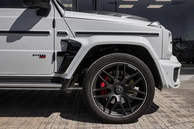 Mercedes-Benz G-Class view 4