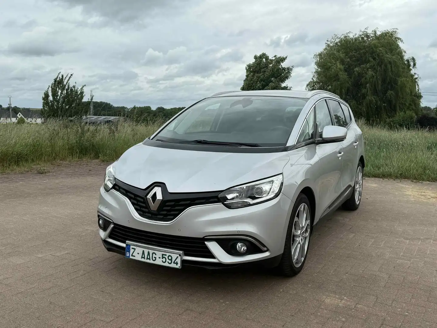 Renault Grand Scenic Scénic 1.7 dci ** 5 places ** GARANTIE ** Zilver - 1