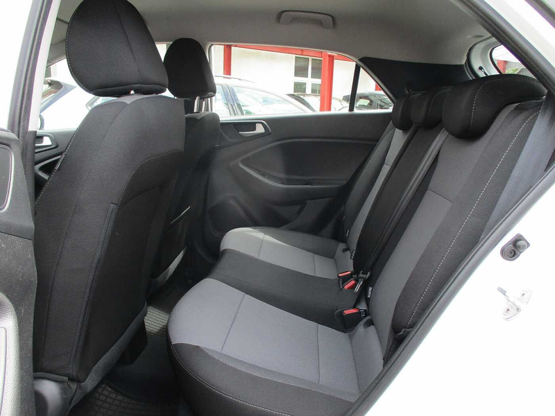 Hyundai i20 1.2 Trend *Sitz & Lenkradheizung*Tempomat — photo 11