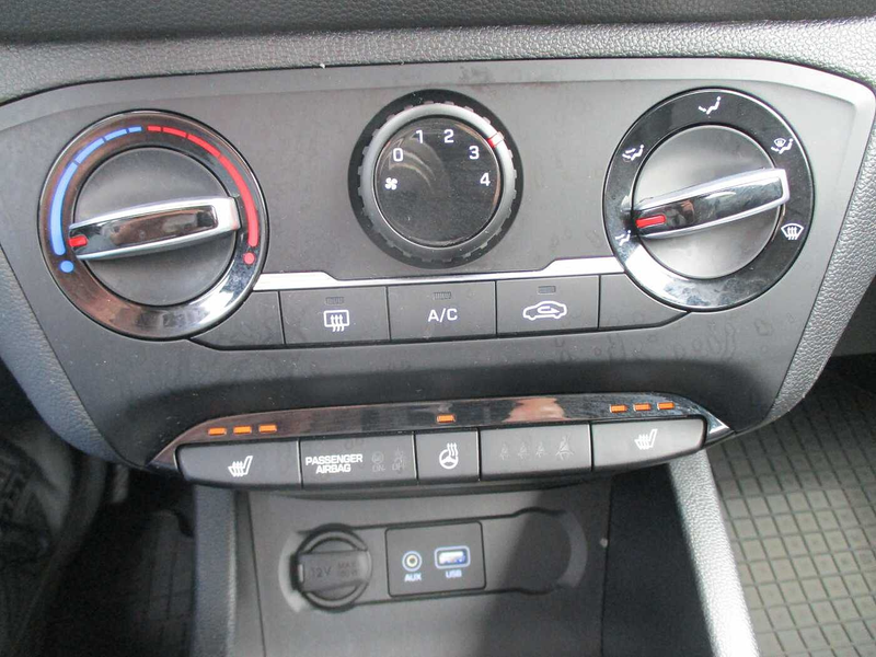 Hyundai i20 1.2 Trend *Sitz & Lenkradheizung*Tempomat — photo 9