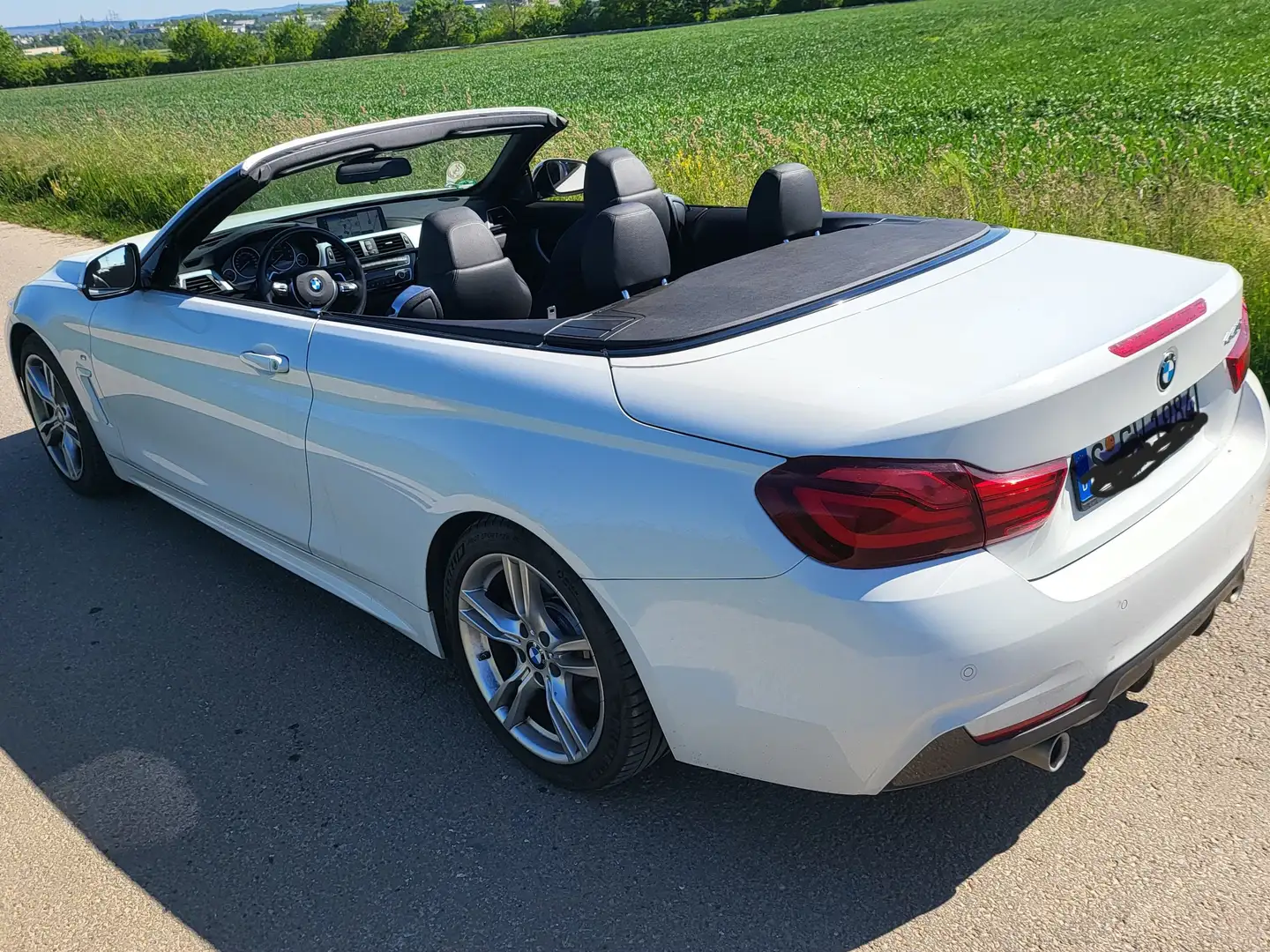 BMW 440 440i Cabrio Aut. M Sport Bílá - 2
