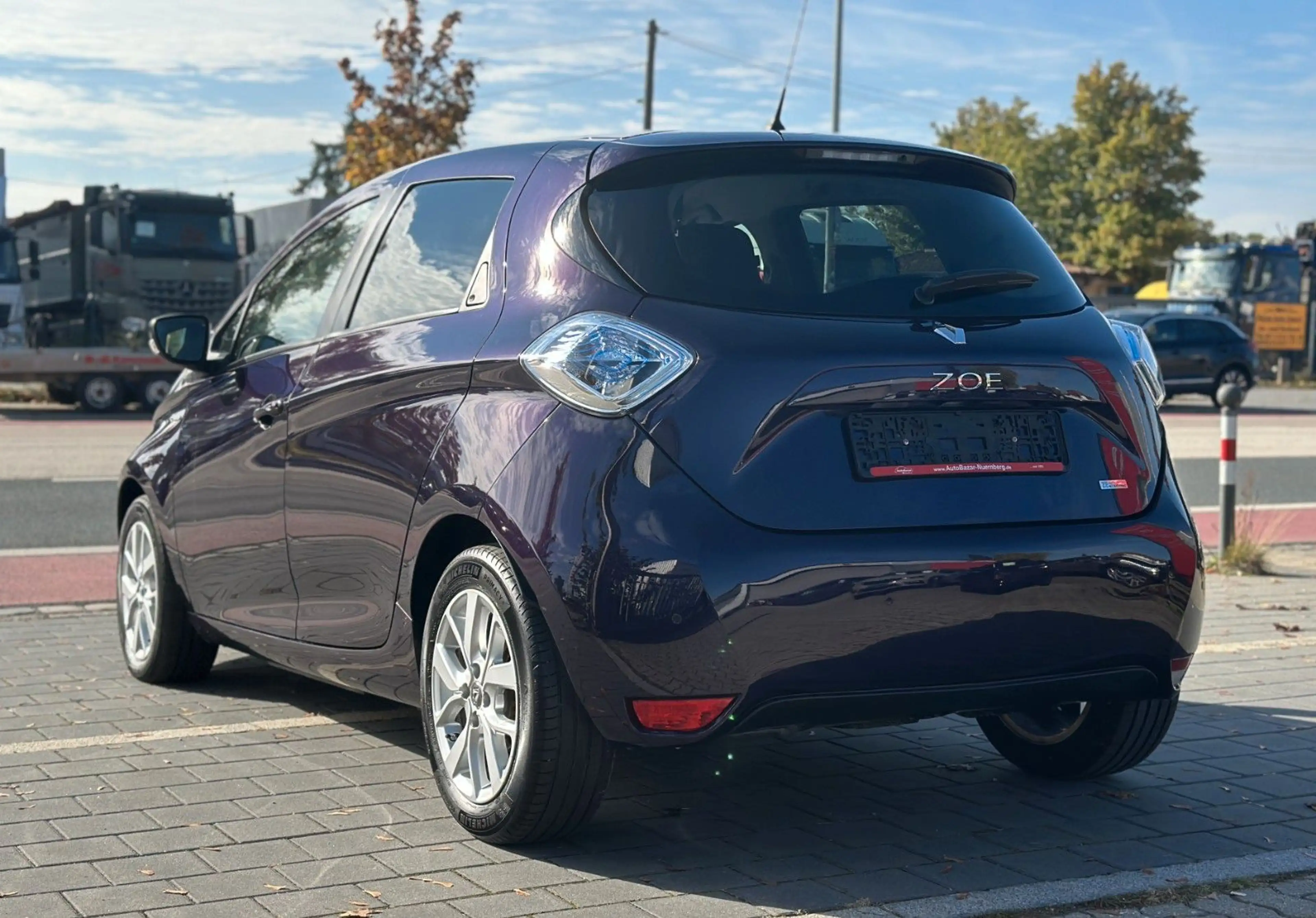 Renault ZOE Life / 1. Hand / Scheckheft / SoH 90,1% — photo 3