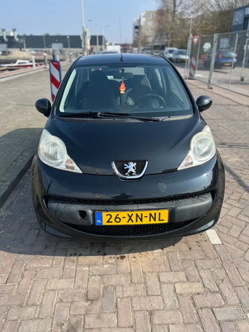 Peugeot 107 1.0-12V XS Siyah - 1