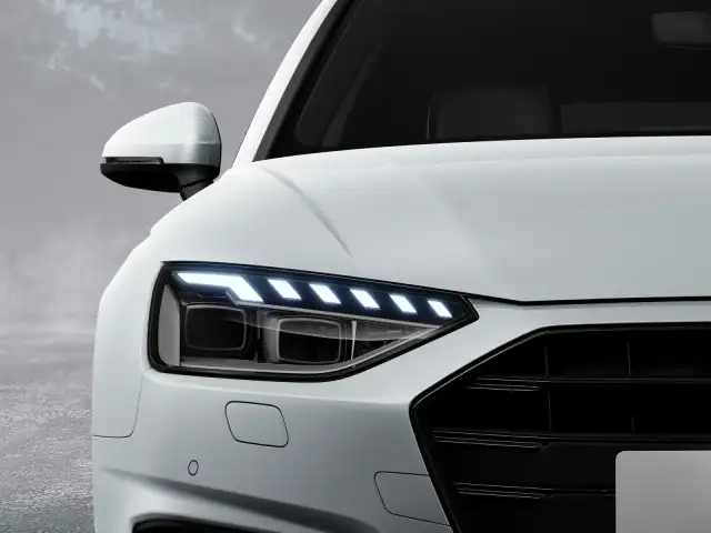 Audi A4 view 8