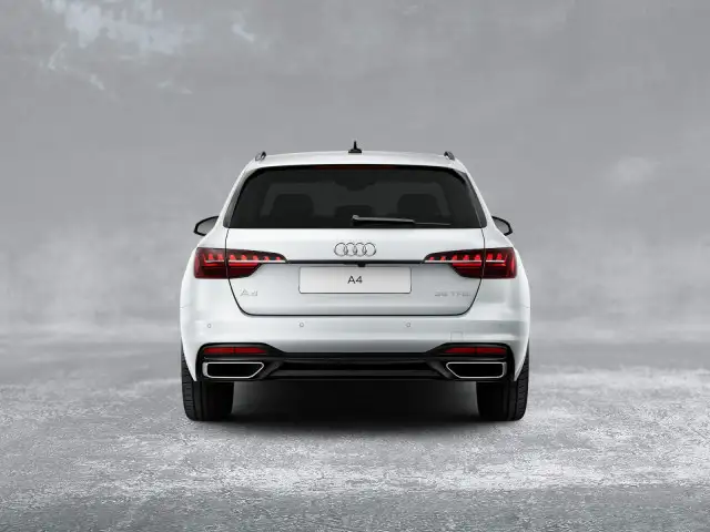 Audi A4 view 7