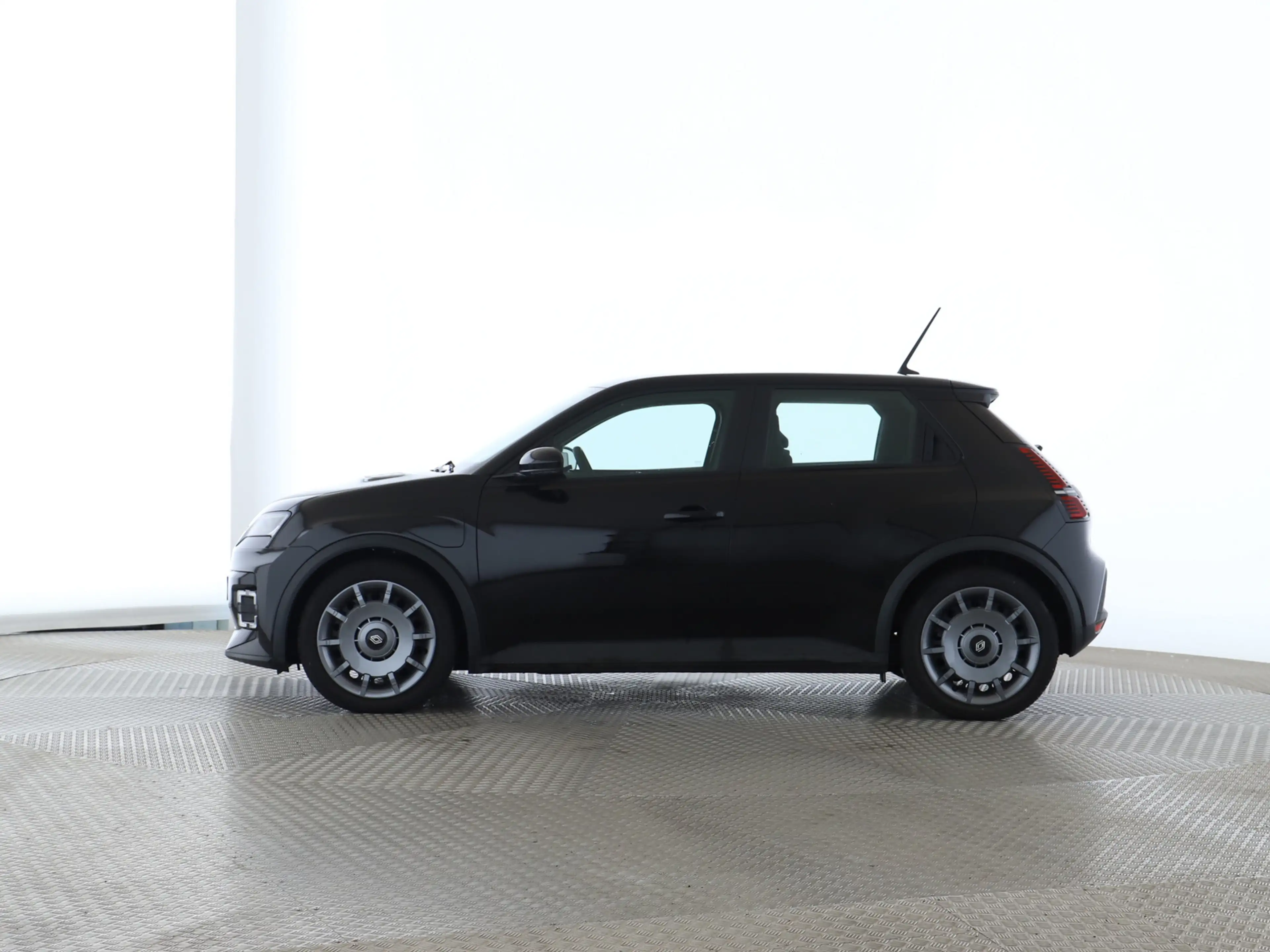 Renault R 5 5 E-Tech 100% electric 120 Evolution 120 Urban R — photo 2