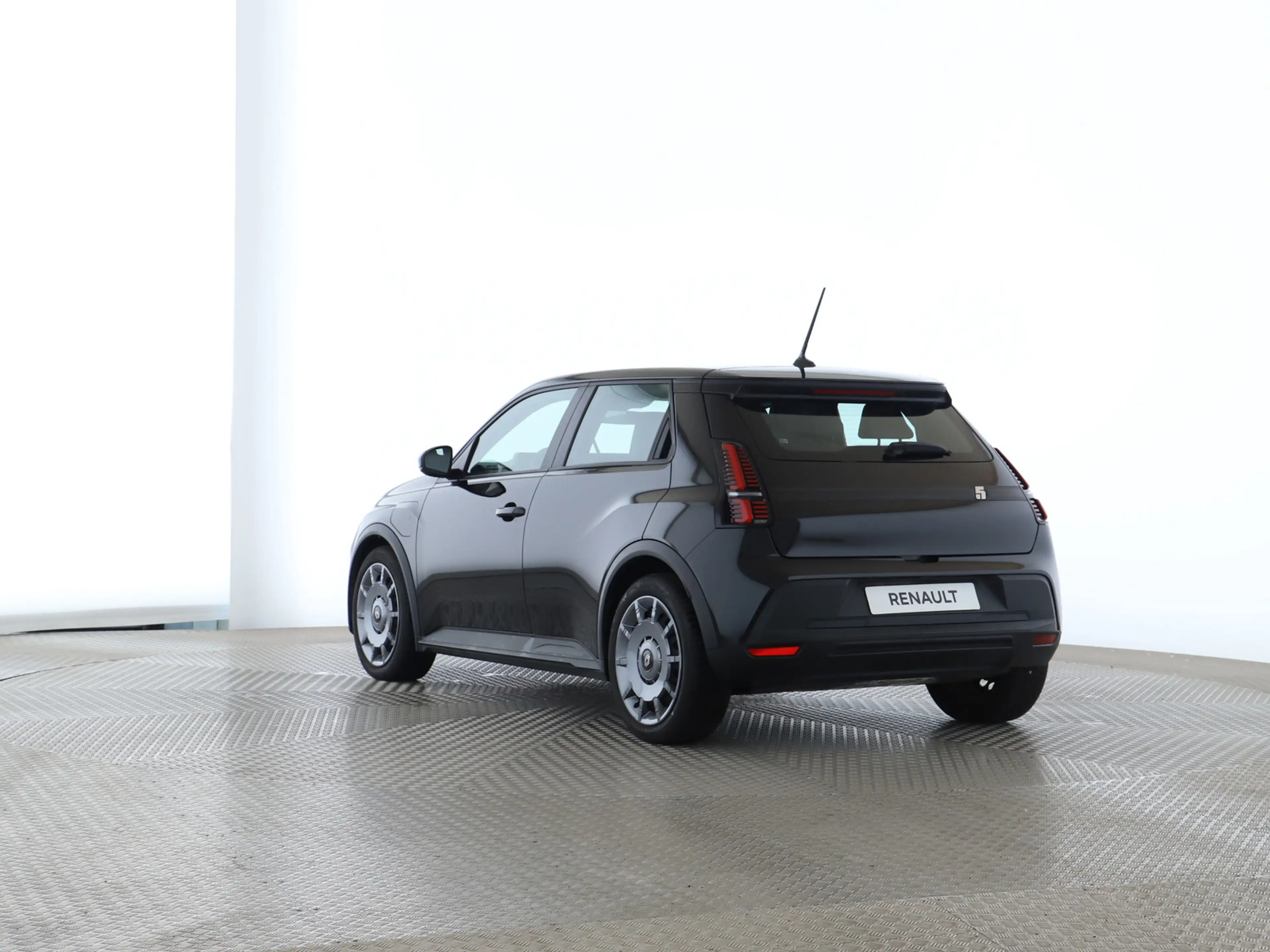 Renault R 5 5 E-Tech 100% electric 120 Evolution 120 Urban R — photo 4