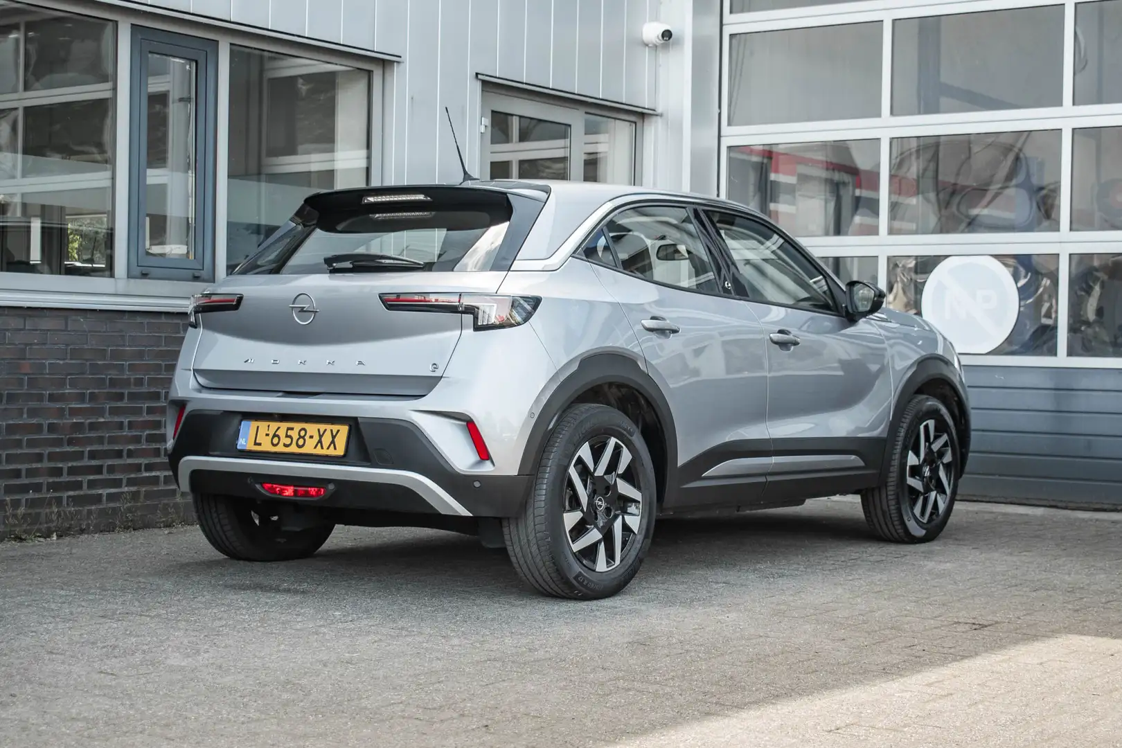 Opel Mokka-E Elegance 50-kWh 11kw bl. Grijs - 2