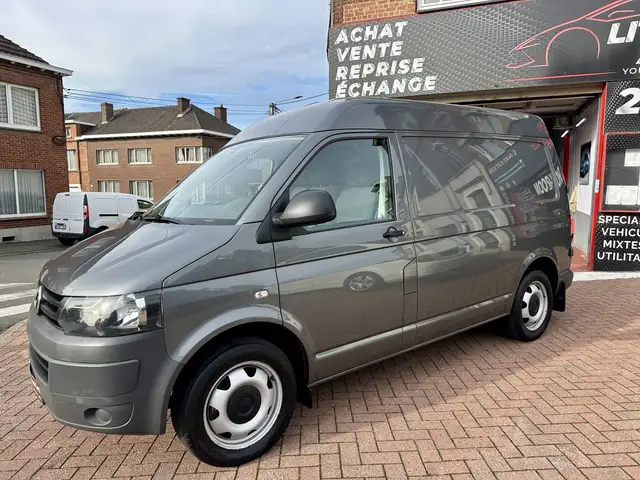 Volkswagen T5 Transporter Transporter 2.0 CR TDi 180CV REHAUSSEE PRIX TVAC