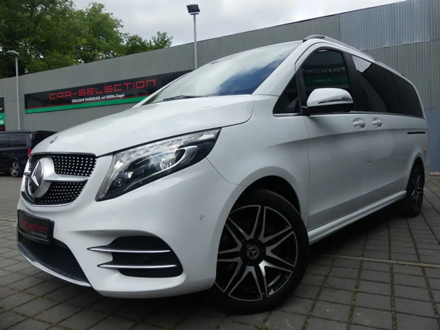 Mercedes-Benz V 250 d 4 MATIC AMG AVANTGARDE Lang 3xeTÜR/LED Blanco - 2