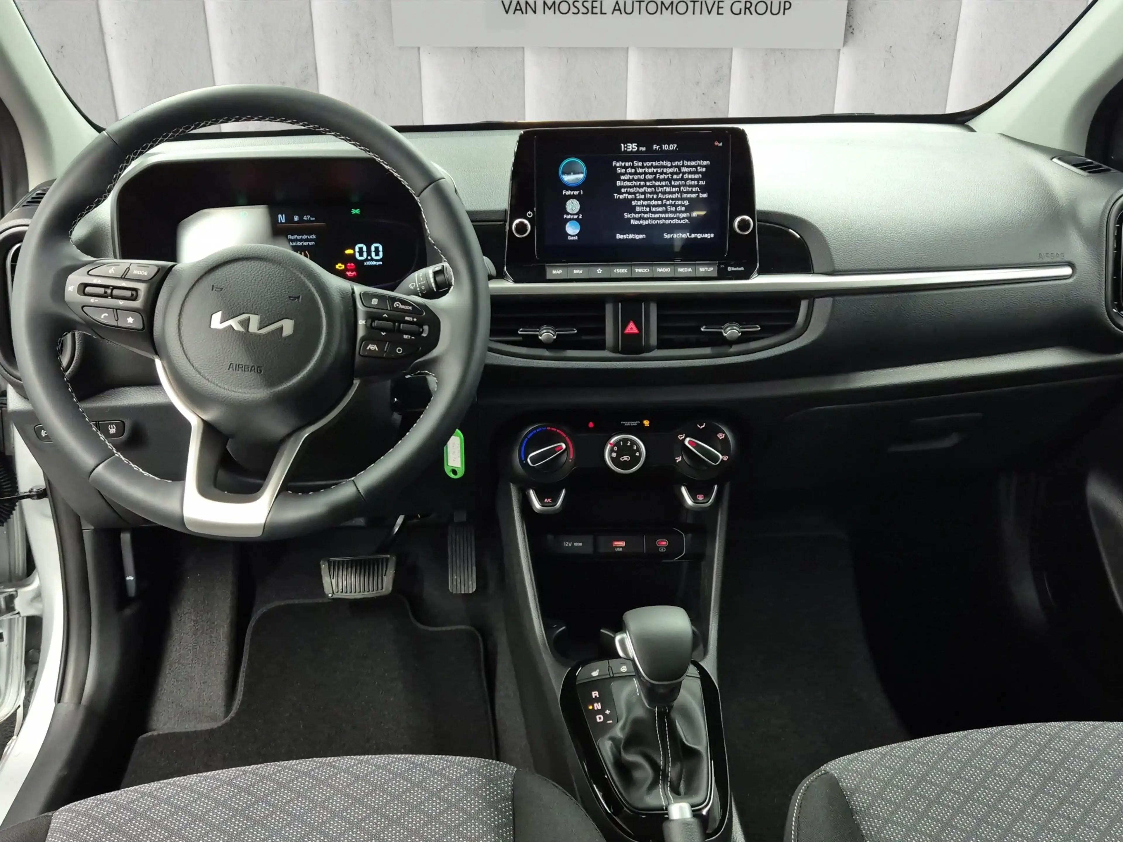 Kia Picanto Vision 1.0 AMT 4-Sitzer 50 kW — photo 12