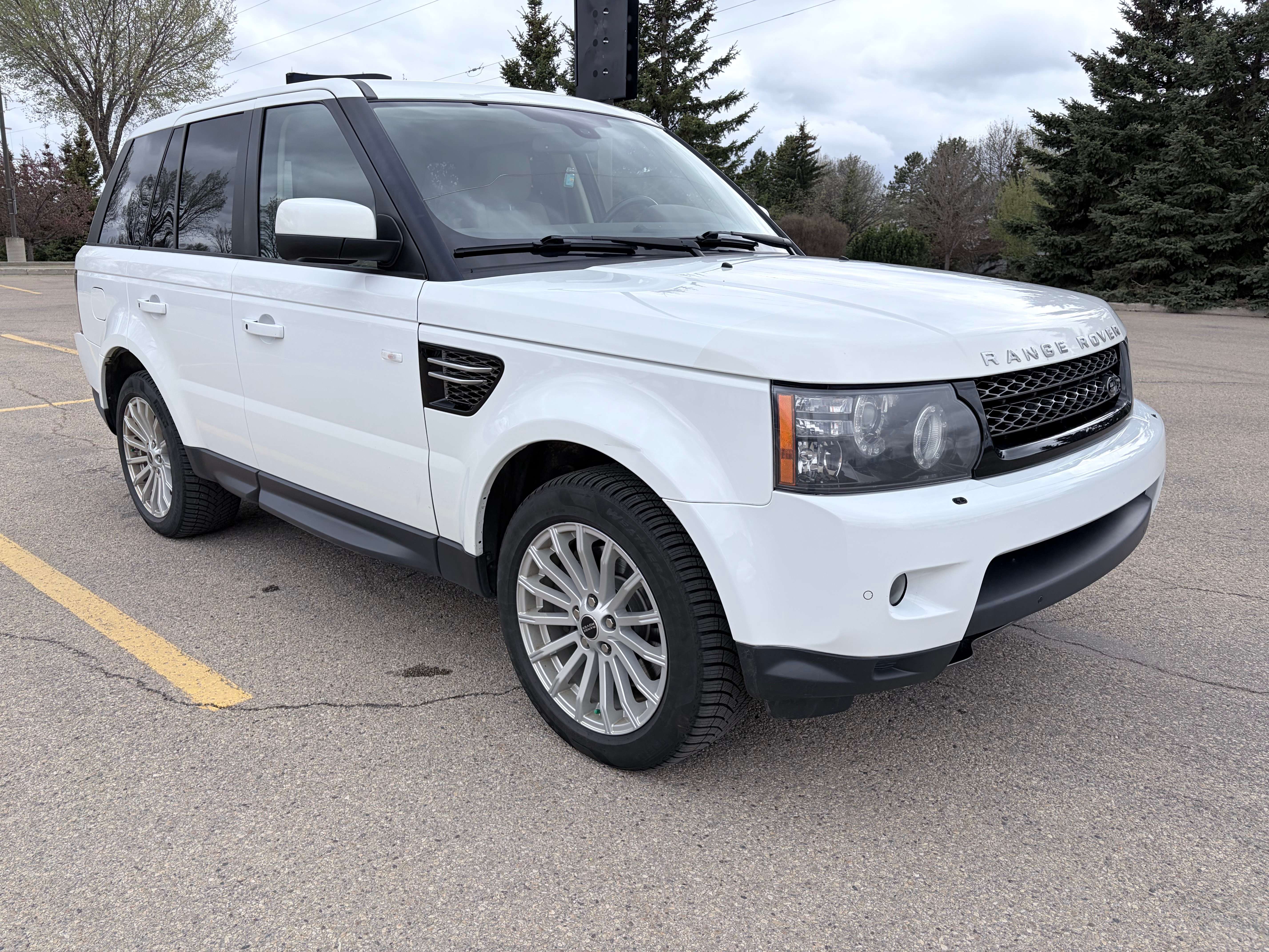 2013 Land Rover Range Rover Sport HSE LUX
