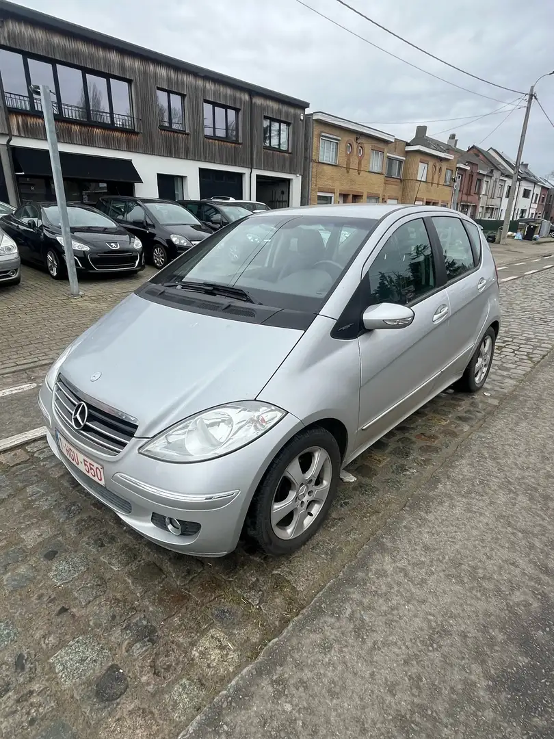 Mercedes-Benz A 160 CDI Avantgarde Silver - 2