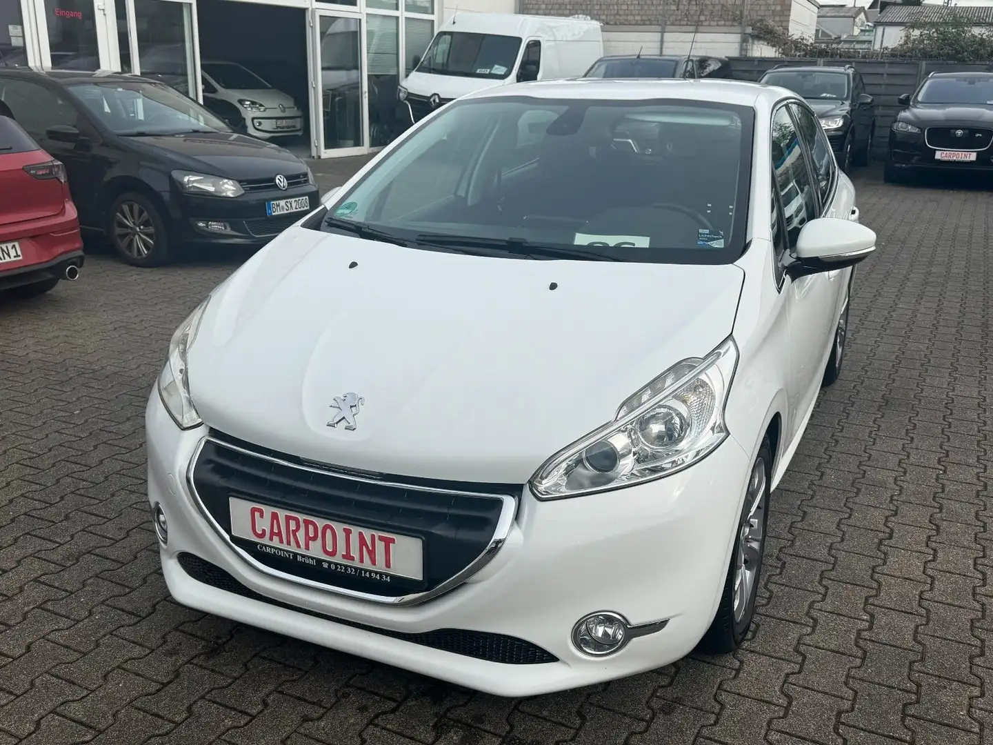 Peugeot 208 Allure KLIMAAUT/ 1.HAND/AUTOMATIK/PDC/SHZ Weiß - 1