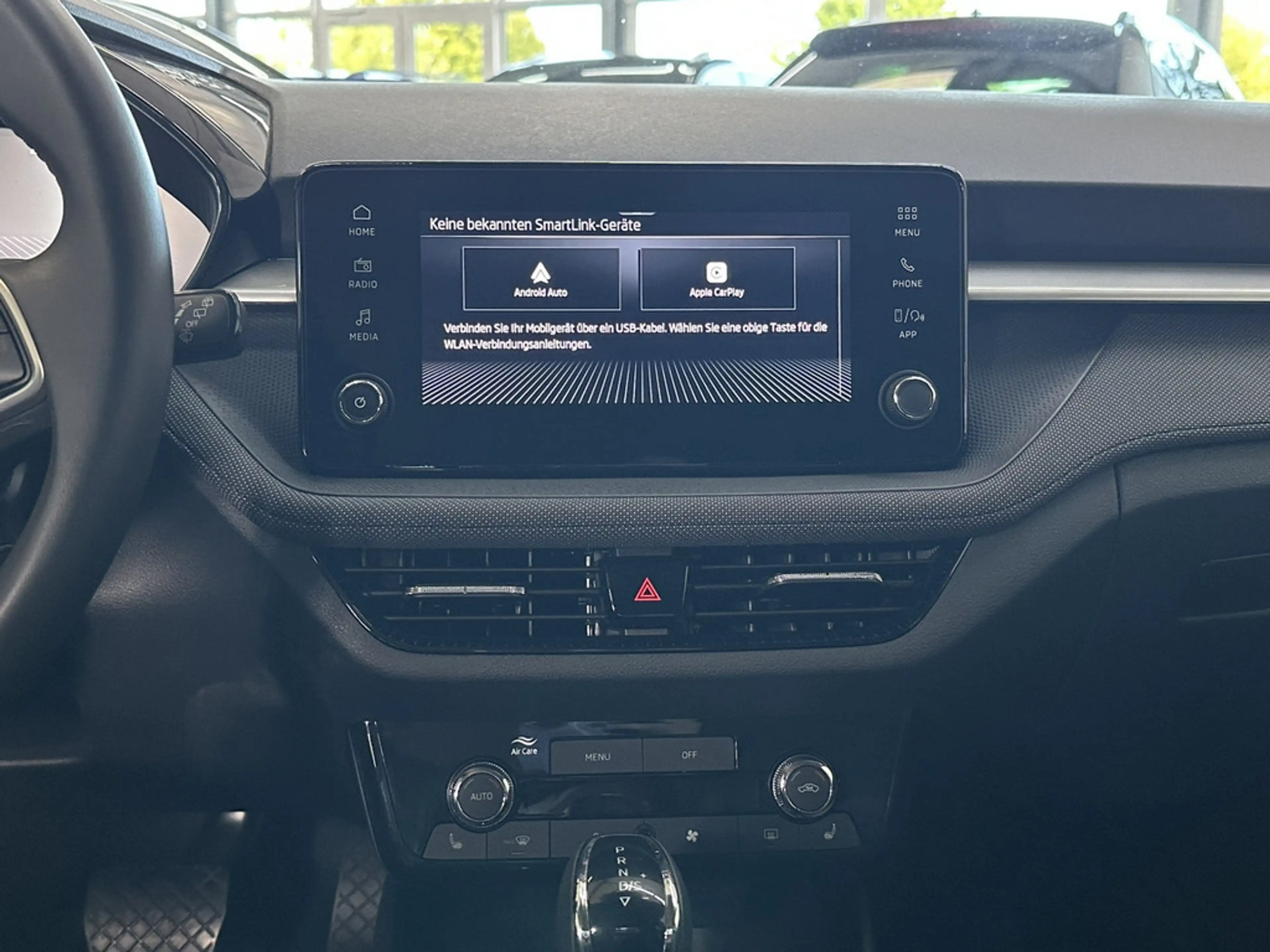 Skoda Fabia 1.0 TSI DSG Tour PDC SHZ KAMERA LED — photo 2