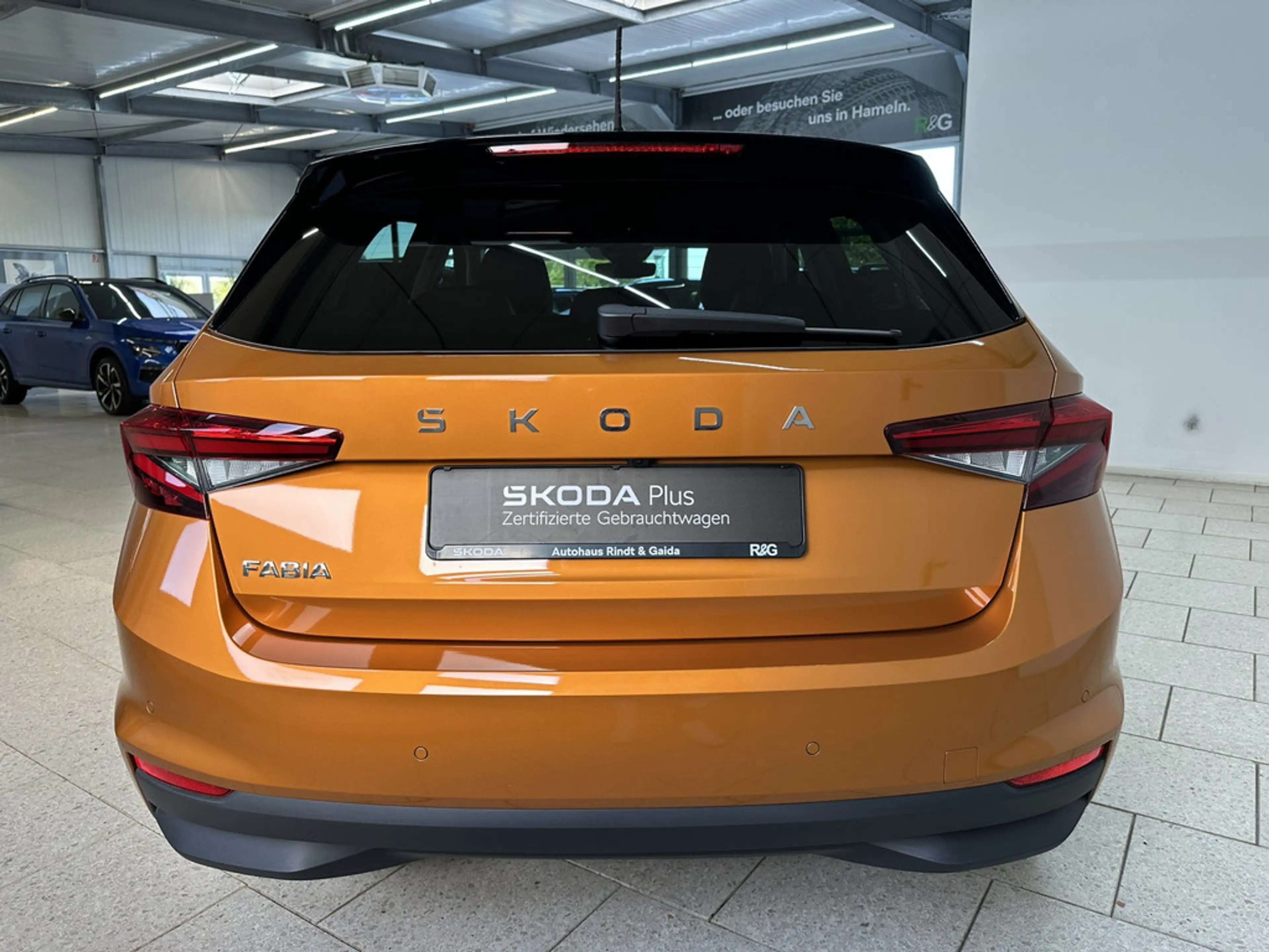 Skoda Fabia 1.0 TSI DSG Tour PDC SHZ KAMERA LED — photo 6