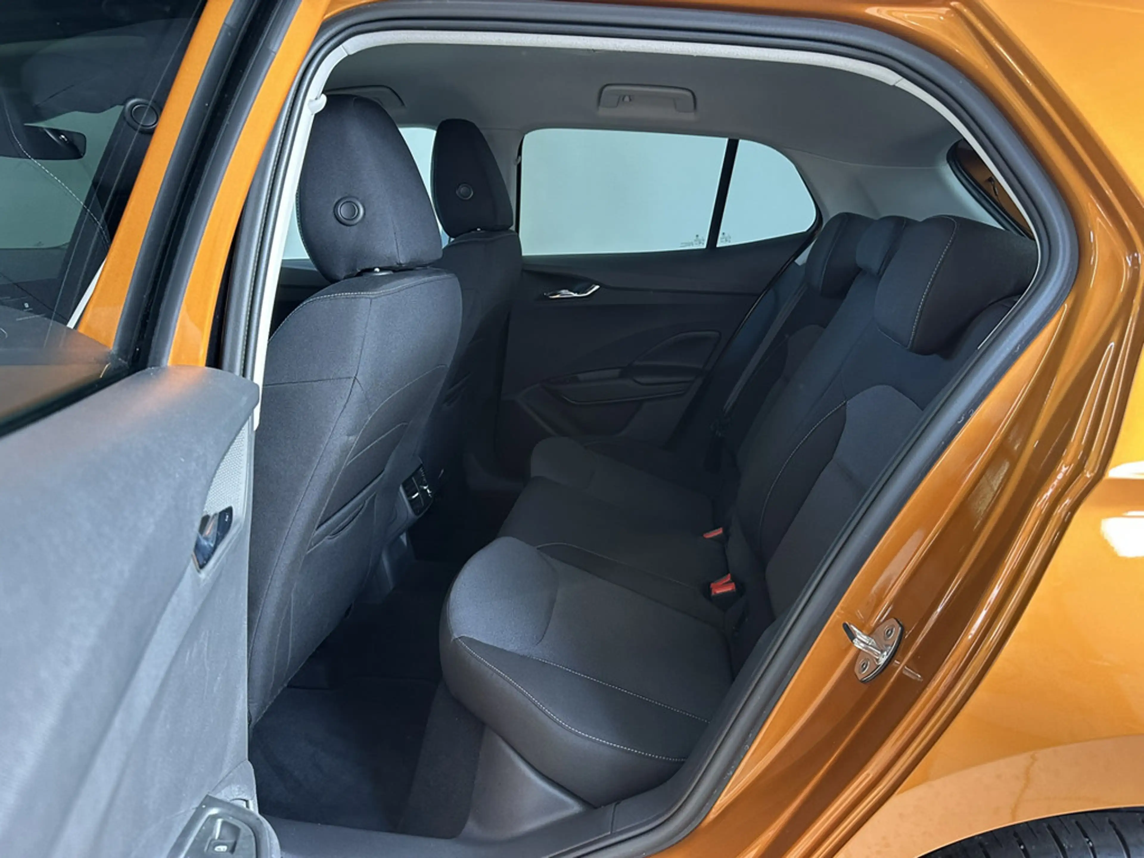 Skoda Fabia 1.0 TSI DSG Tour PDC SHZ KAMERA LED — photo 14